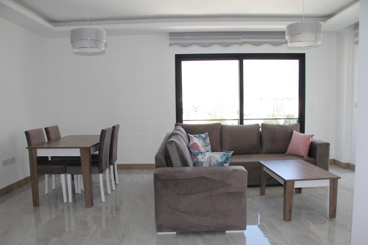 Okman Homes Kerýnia Eksteriør bilde