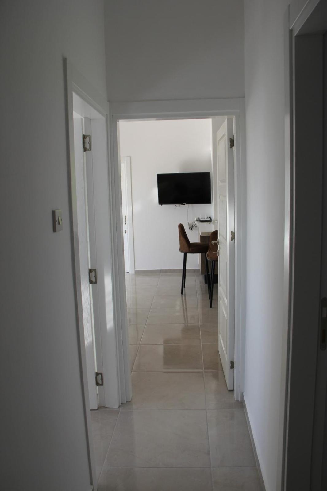 Okman Homes Kerýnia Rom bilde
